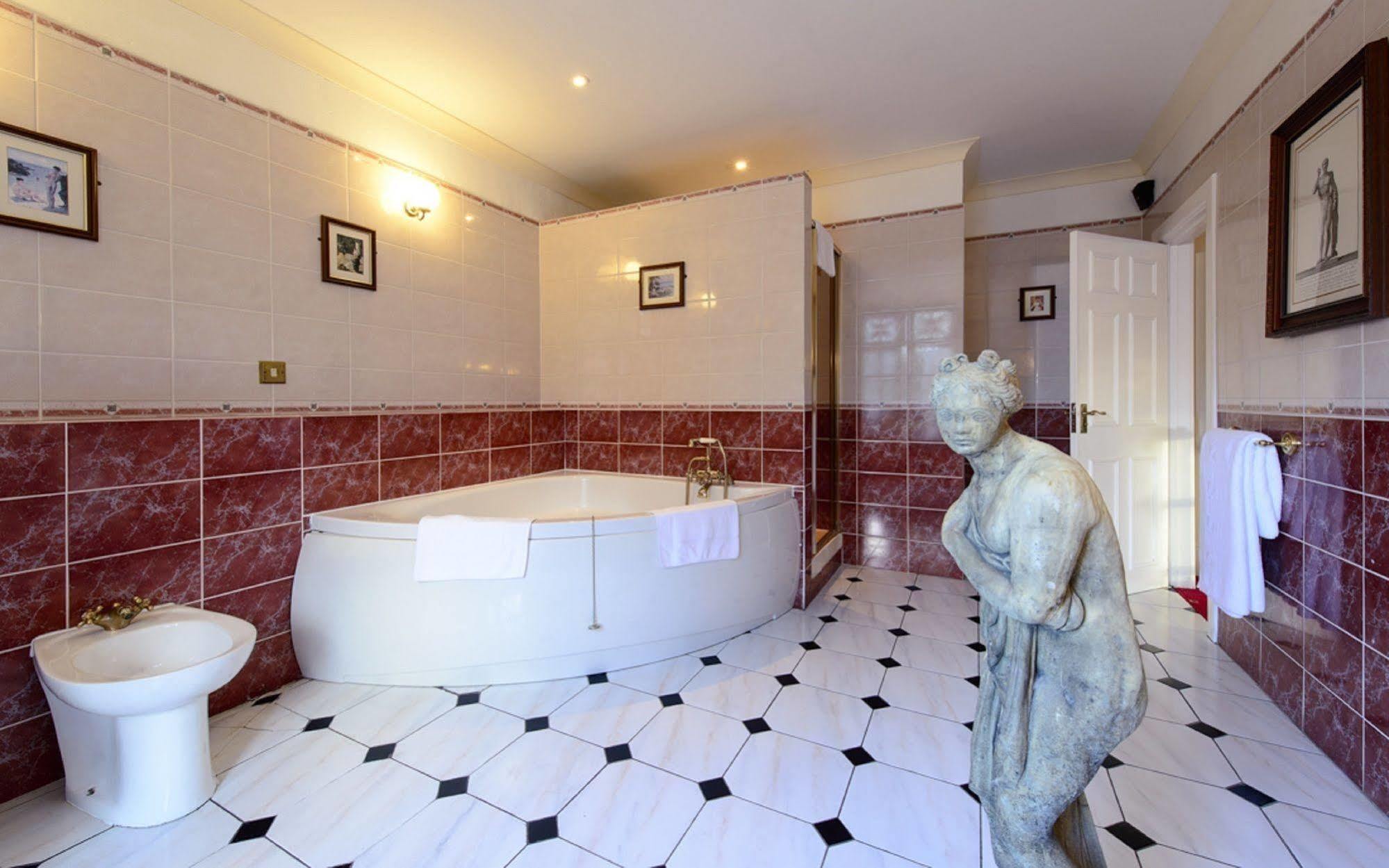 Two Bridges Hotel Ngoại thất bức ảnh
